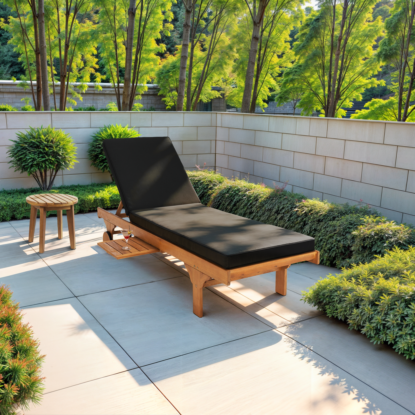 Newport Chaise Lounge Chair